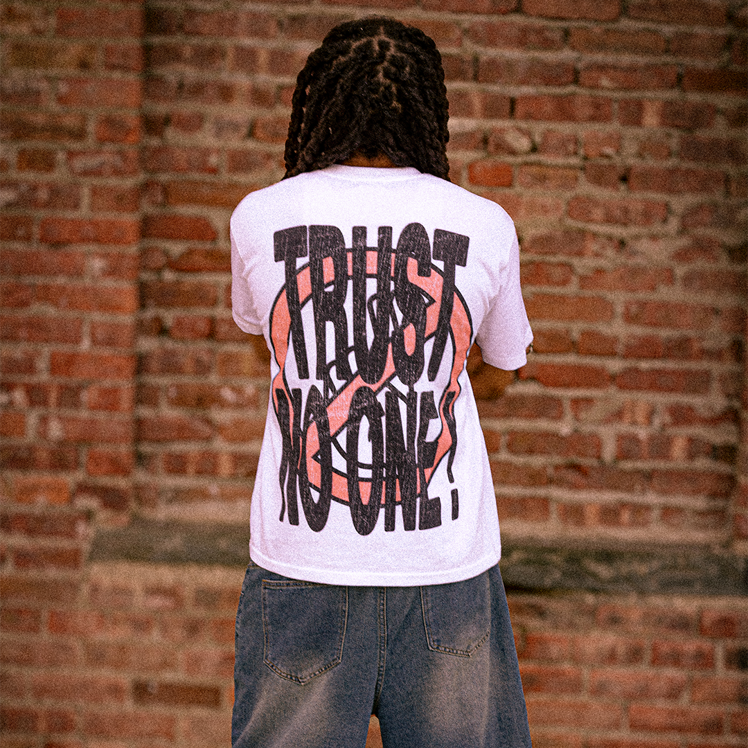'the motto' tee